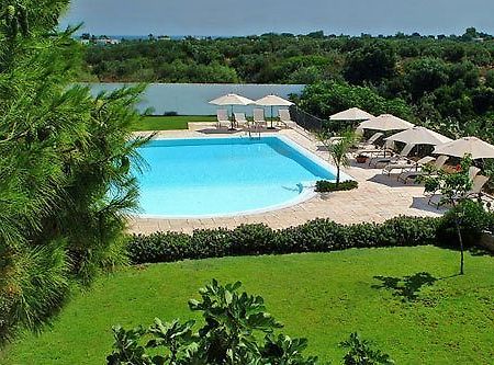 Hotel Masseria L'Ovile Ostuni Exterior foto